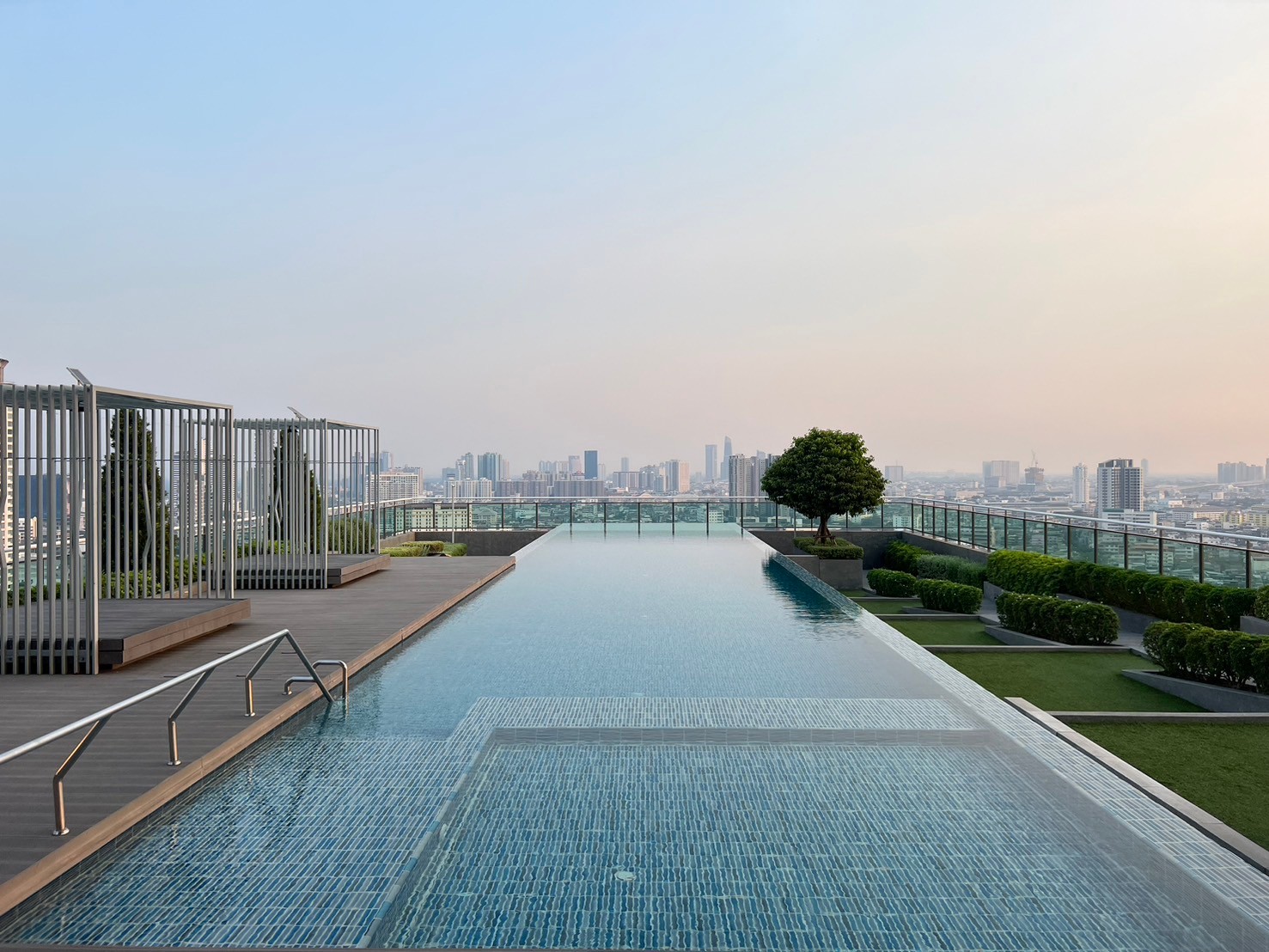 LINE_ALBUM_Centric Sathorn_250213_11