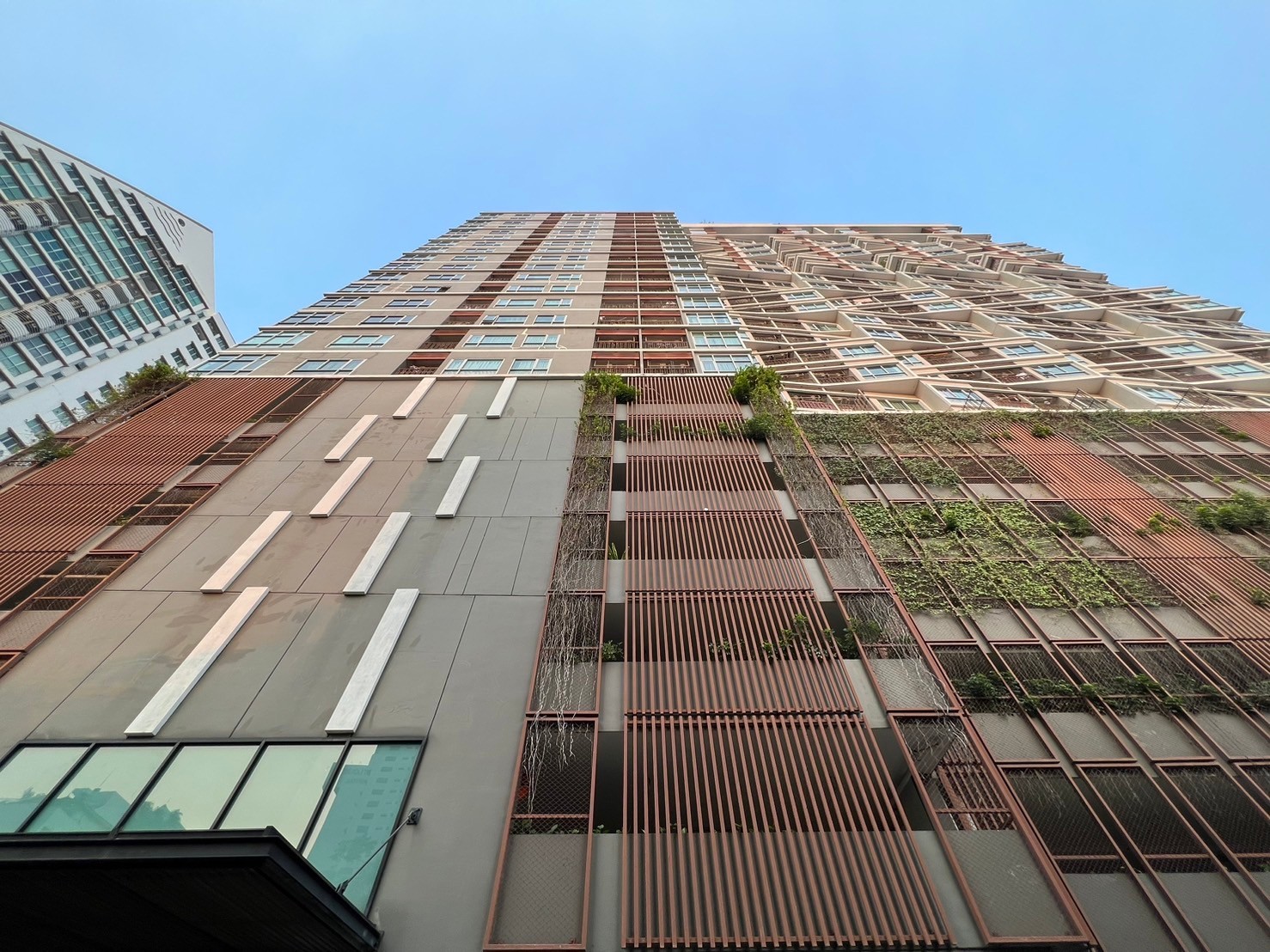 LINE_ALBUM_Centric Sathorn_250213_12