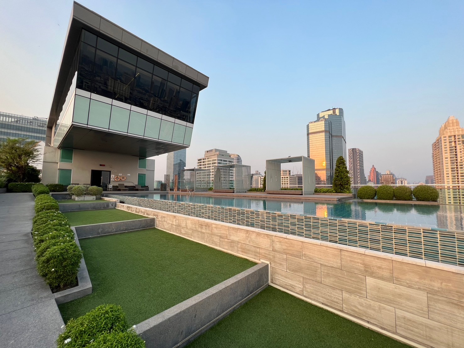 LINE_ALBUM_Centric Sathorn_250213_8