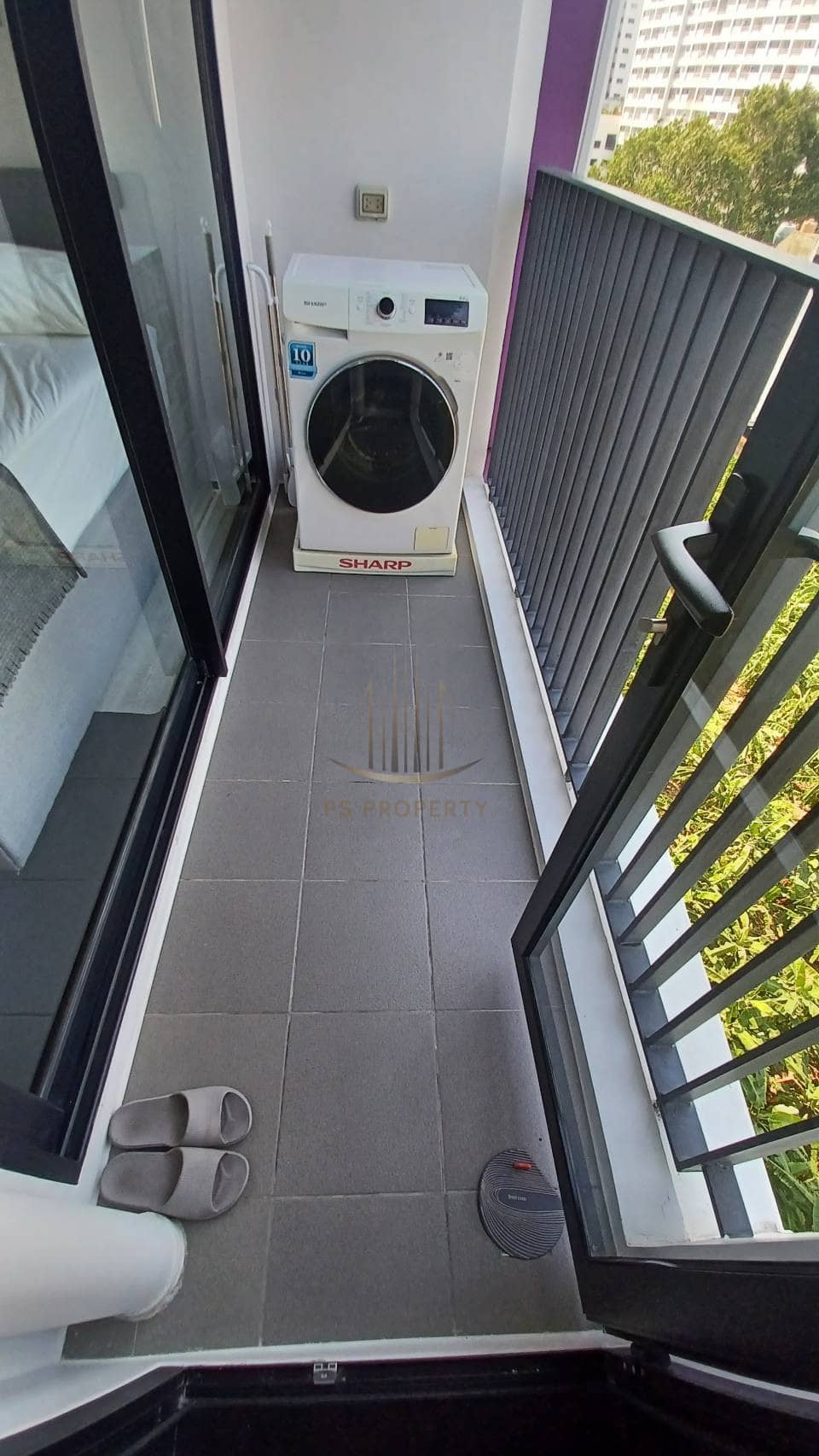 image-5-9