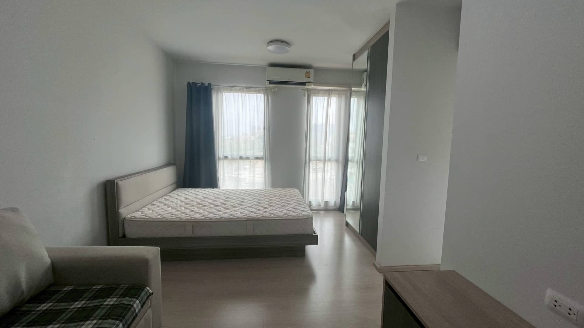 image-10-11