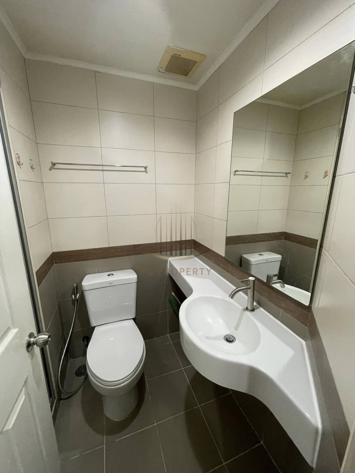 image-7-23